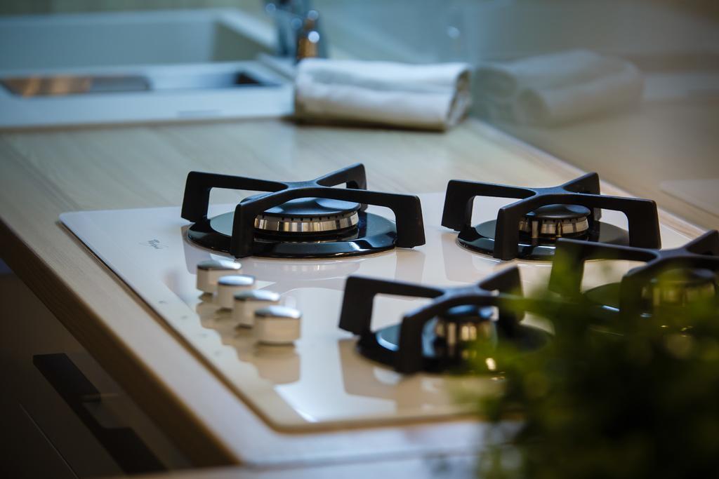 Foric Apartments With Outdoor Heated Pool راب المظهر الخارجي الصورة